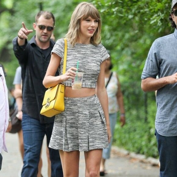 Alice + Olivia Davies Pleated Tweed Skirt ASO Taylor Swift - Picture 11 of 11